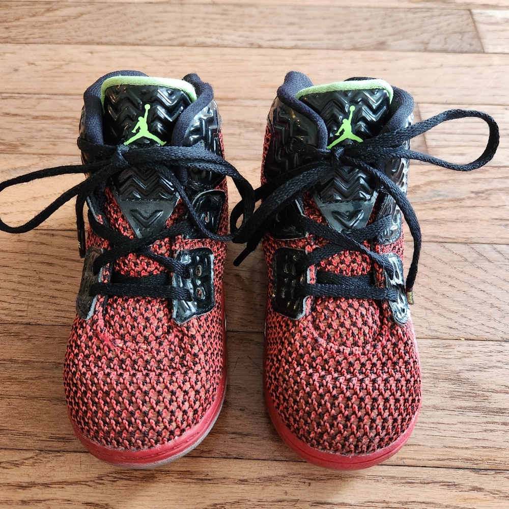 Boys Nike Shoes Size 8